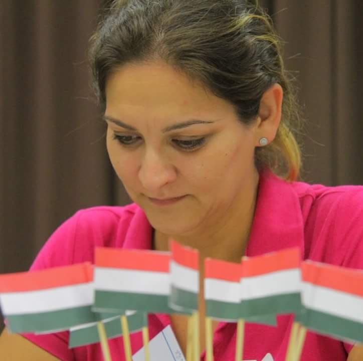 Dechertné Bartos Adél